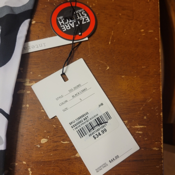 Mens Camo Print Button Down - Picture 3 of 7